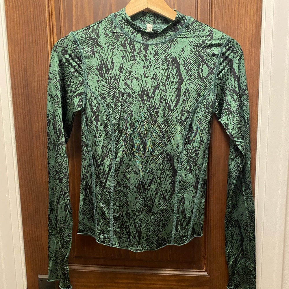 Free people movement top